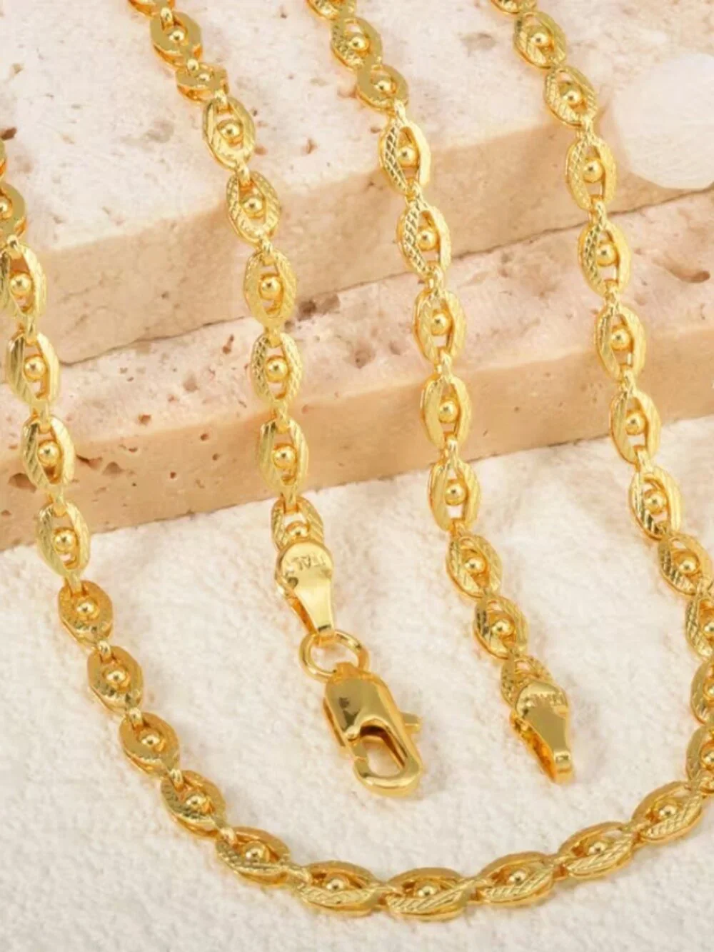 18K Gold 18